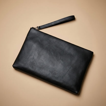 Pochette Homme en Cuir de Vachette Noir avec Dragonne "L'Émissaire" VALMONT