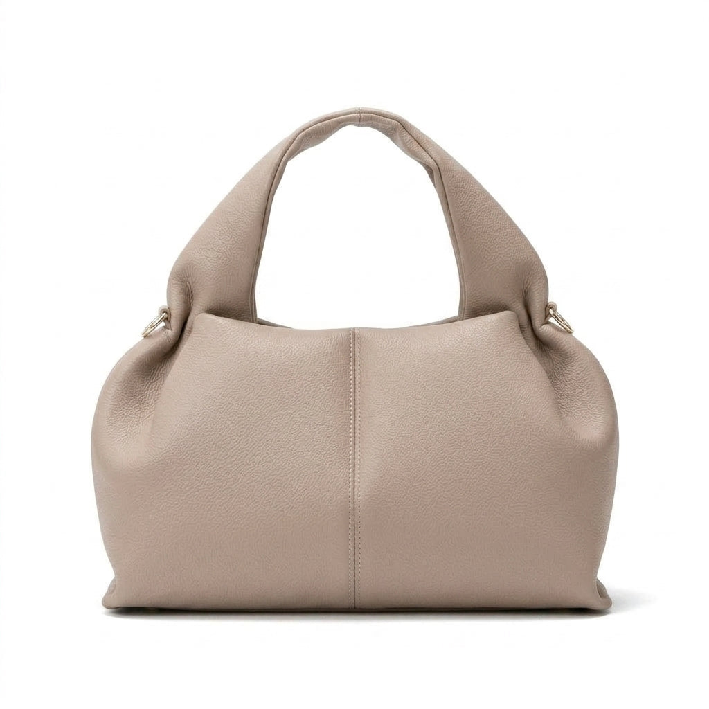 Mini sac Ondine en cuir grainé, drapé souple et fermeture aimantée – mockup